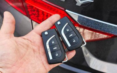 Can a locksmith make a car key from scratch?